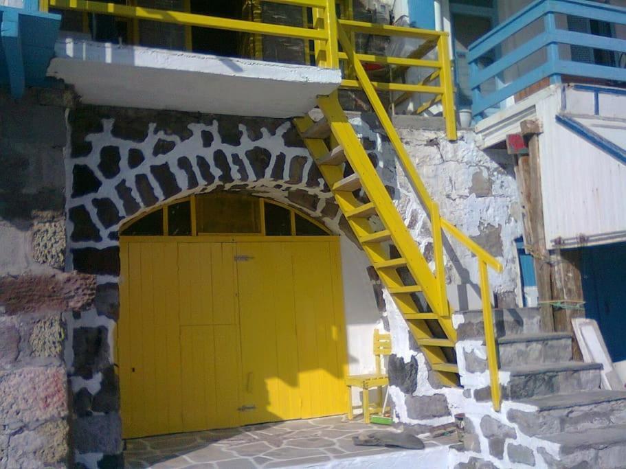 The Yellow Boat House Klima  Exterior photo